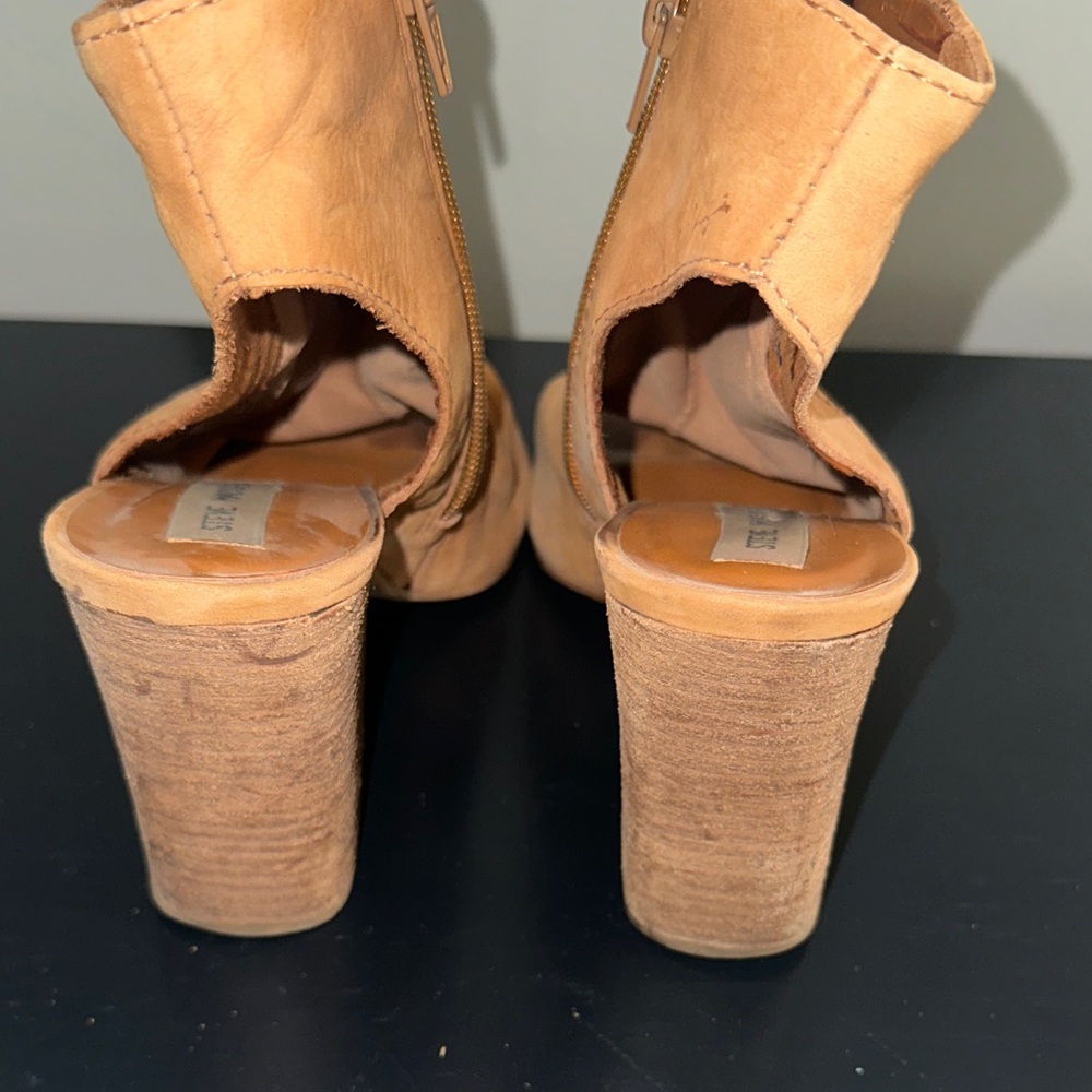 Steve Madden Camel Peep-Toe Heeled Boots - Picture 4 of 4